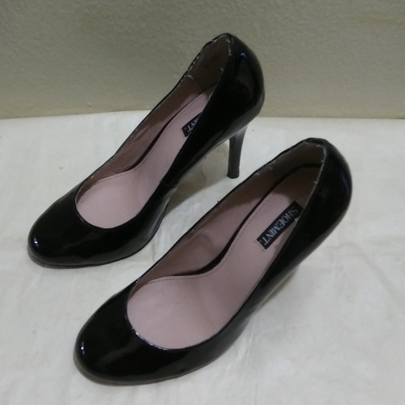 Shoemint "Rozemary" Heels - Picture 14 of 16
